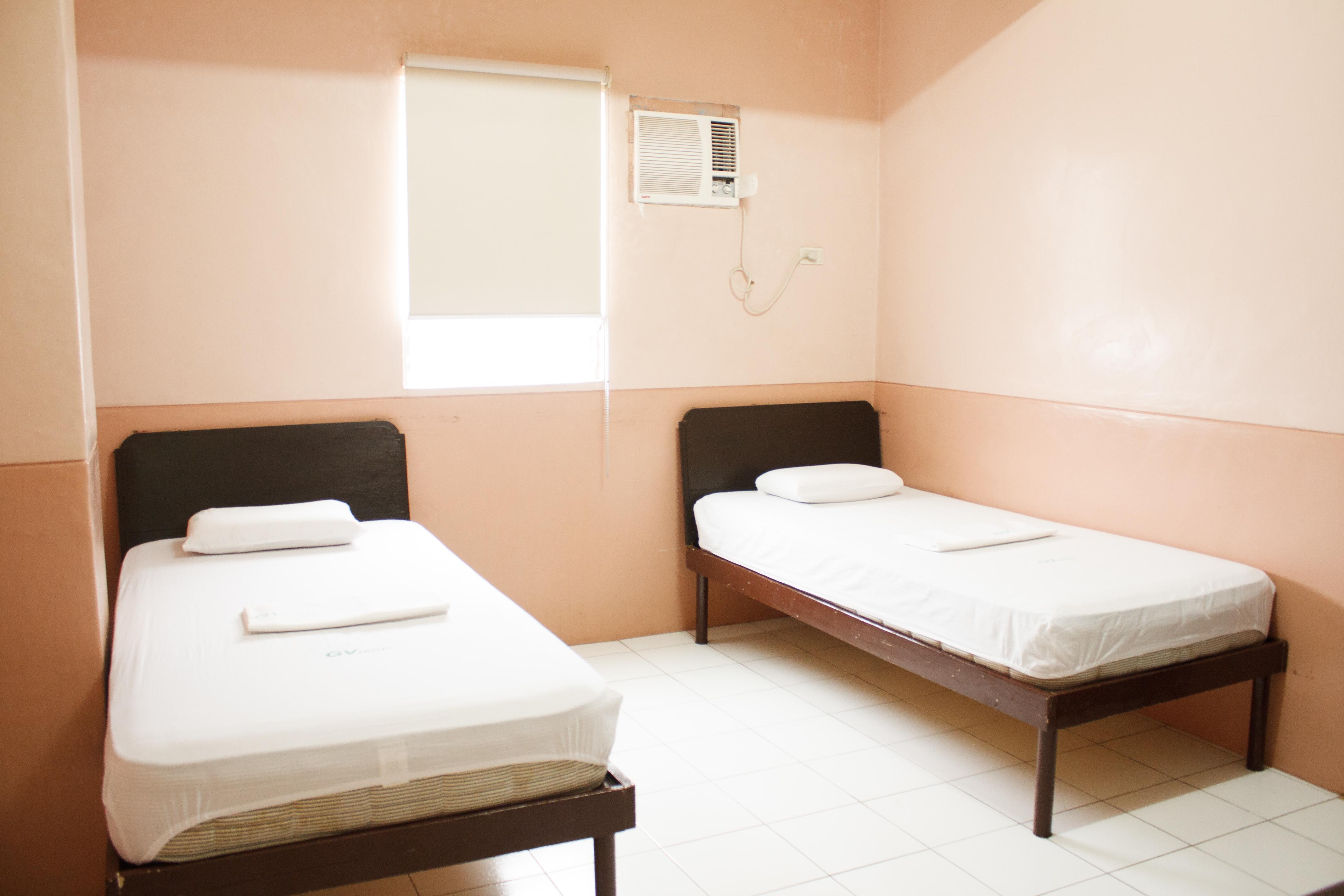 Gv Hotel - Naval Biliran Bagian luar foto